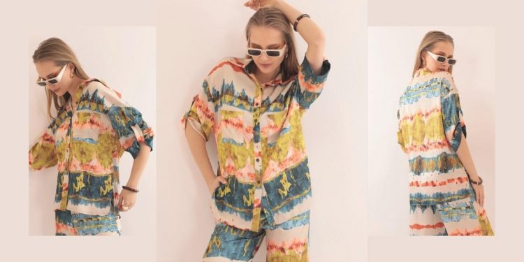 قميص الساتان أناقة