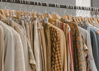 كيف تتم مبيعات المنسوجات؟